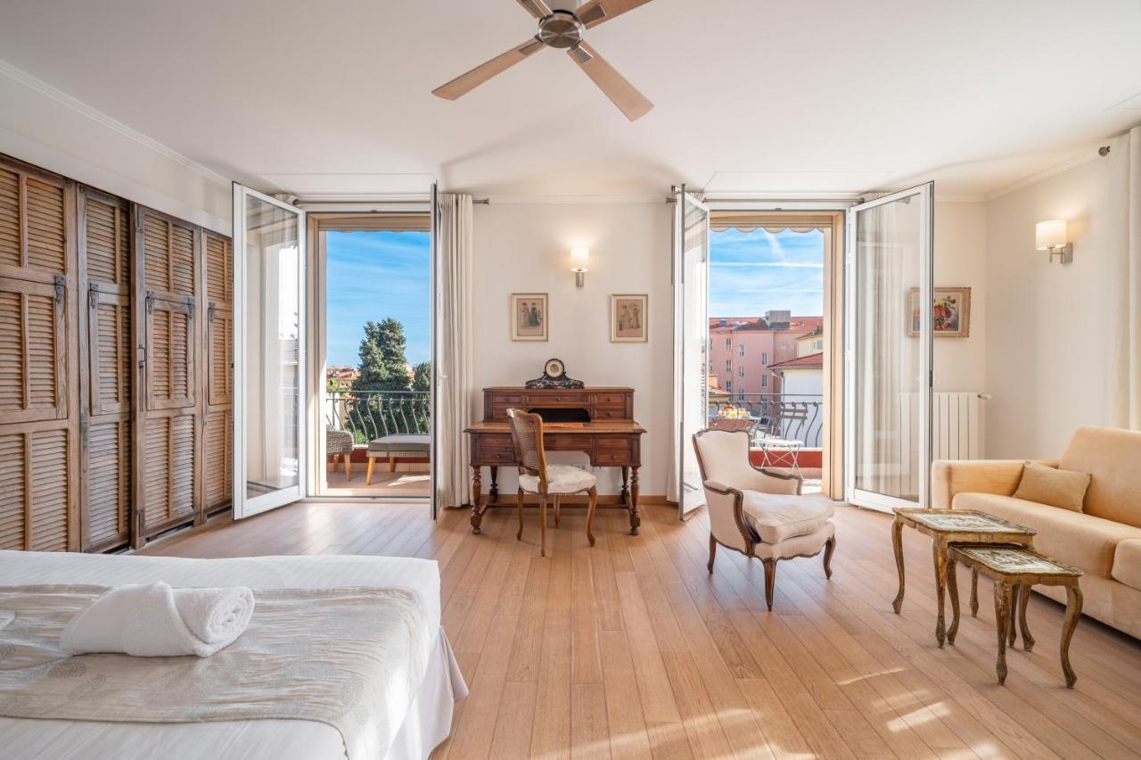 La Fabrique A Poupees - Chambres Et Appartements De Charme Au Coeur De Мантон Екстер'єр фото