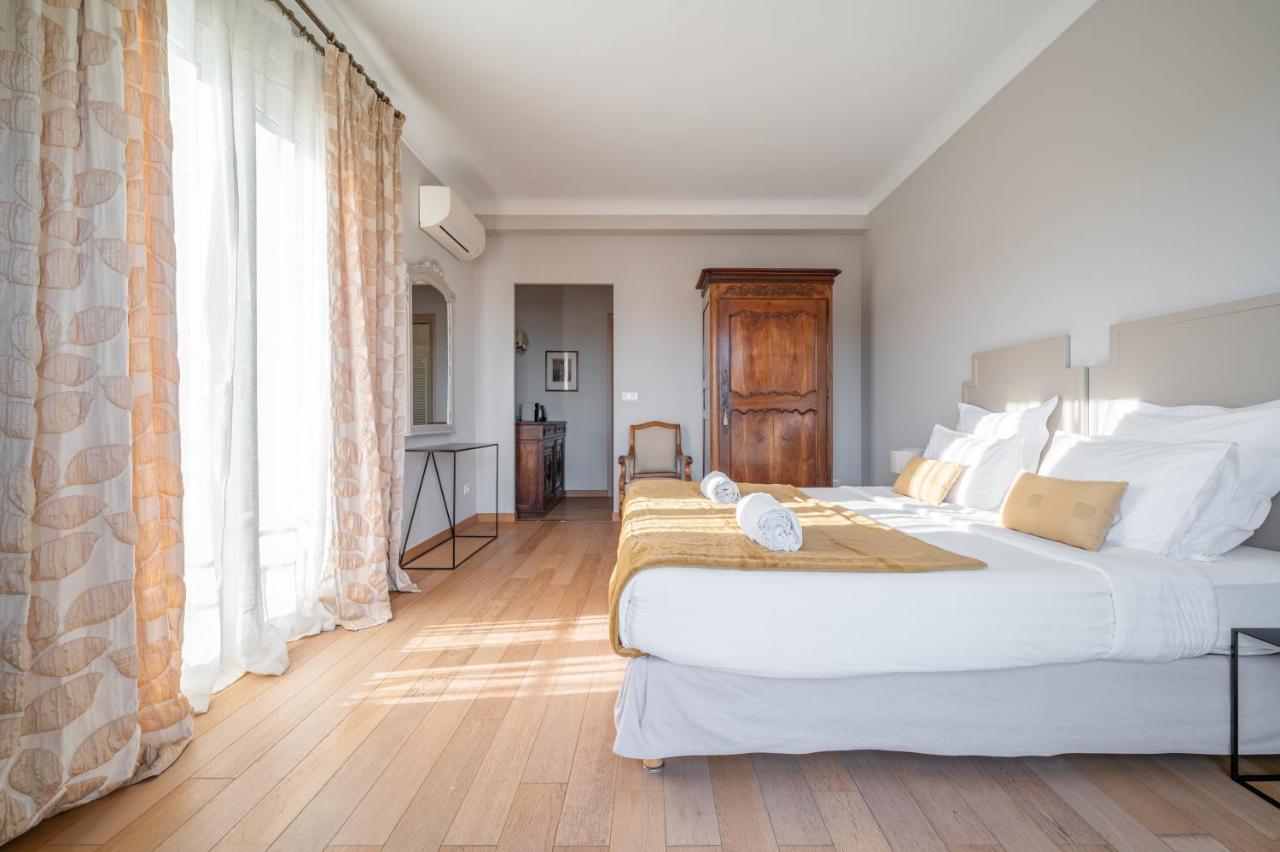 La Fabrique A Poupees - Chambres Et Appartements De Charme Au Coeur De Мантон Екстер'єр фото