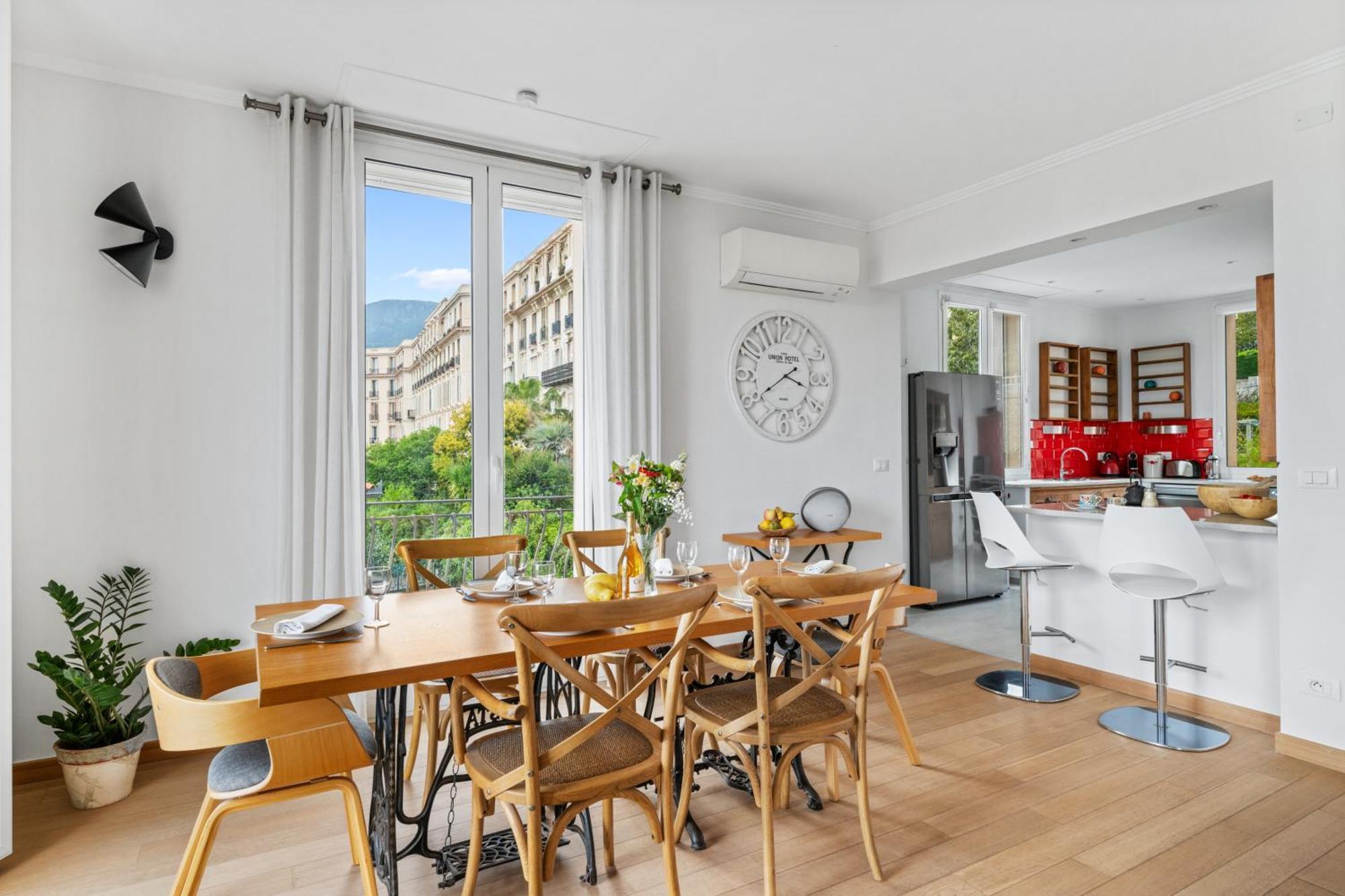 La Fabrique A Poupees - Chambres Et Appartements De Charme Au Coeur De Мантон Екстер'єр фото